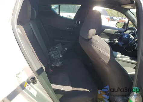 2019 Toyota C-Hr Xle z USA, uszkodzony, nr VIN JTNKHMBX2K1050409